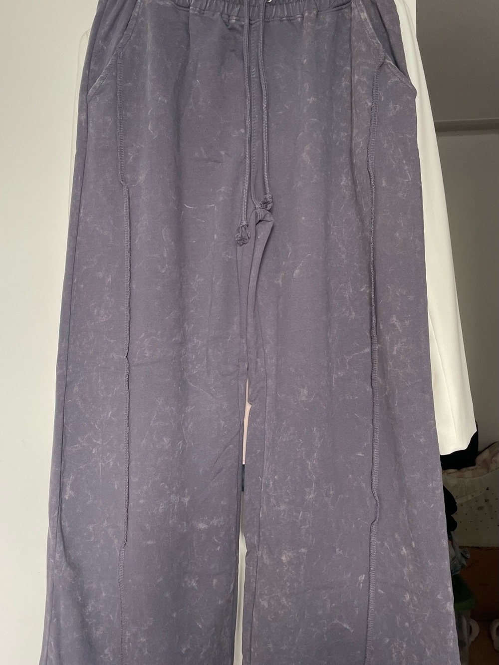 Women Wide-Leg Drawstring Pants in Washed Gray